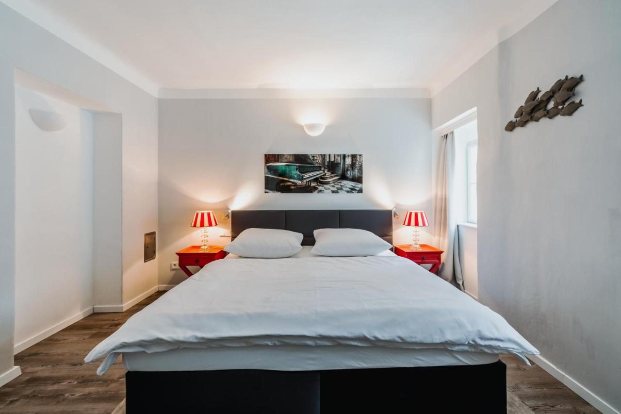 Smile Apartments Zum Goldenen Strauss デュルンシュタイン エクステリア 写真