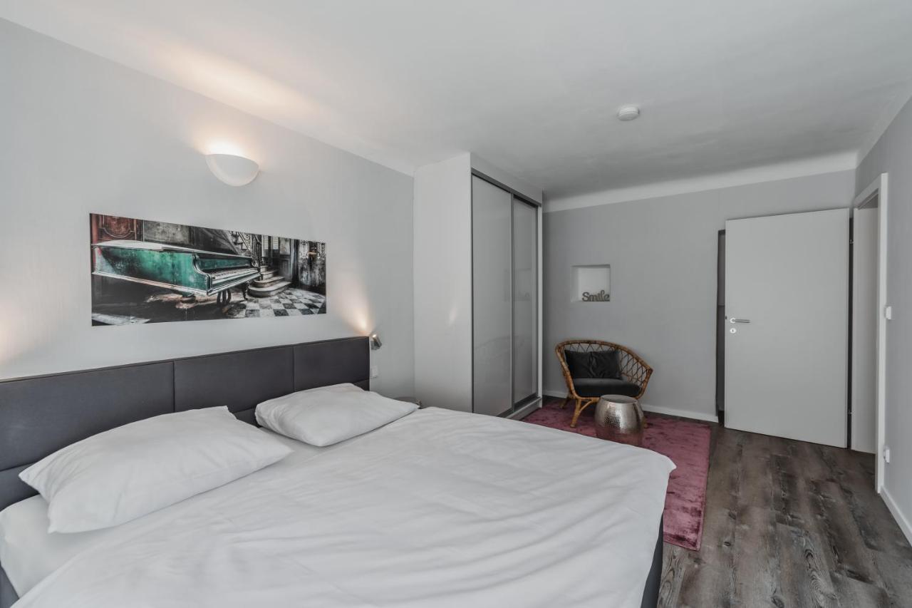 Smile Apartments Zum Goldenen Strauss デュルンシュタイン エクステリア 写真