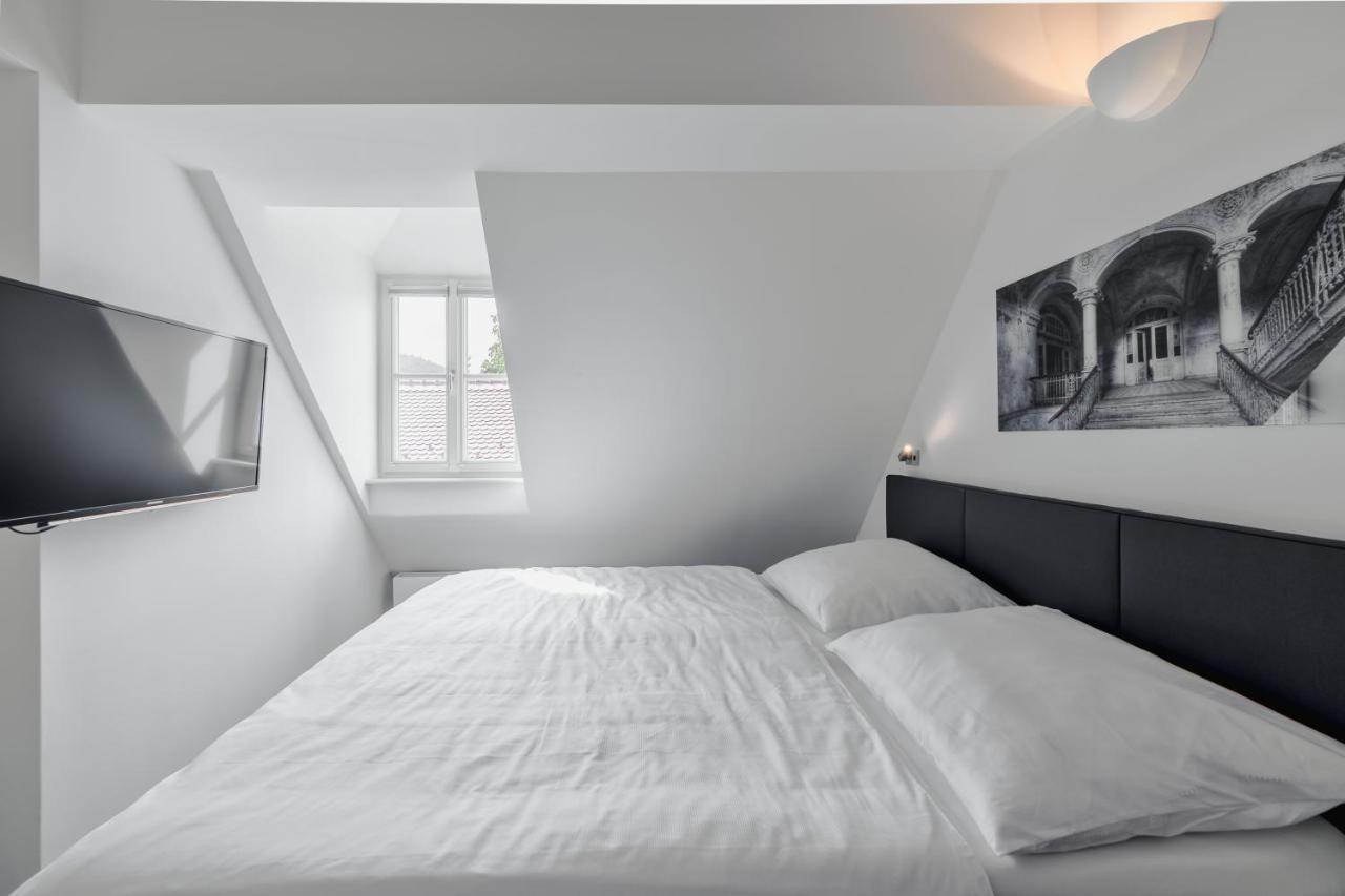 Smile Apartments Zum Goldenen Strauss デュルンシュタイン エクステリア 写真